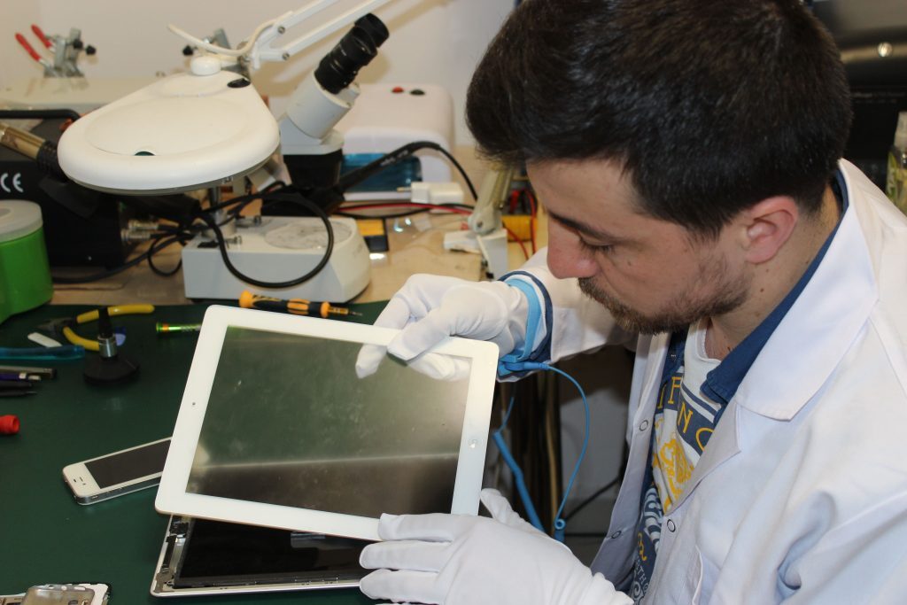 iPad Dokunmatik Değişimi